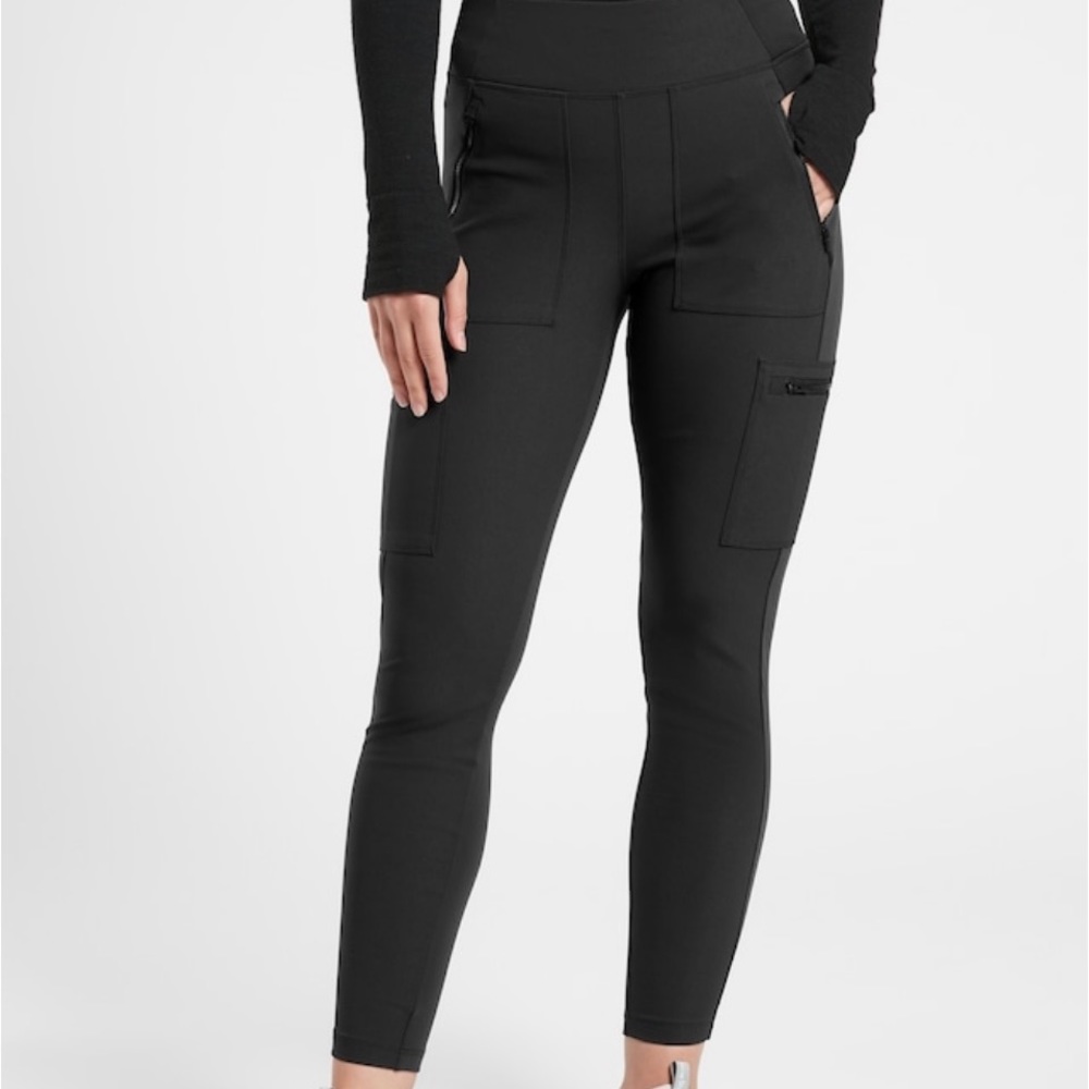 Headlands hybrid cargo tight Athleta black 12